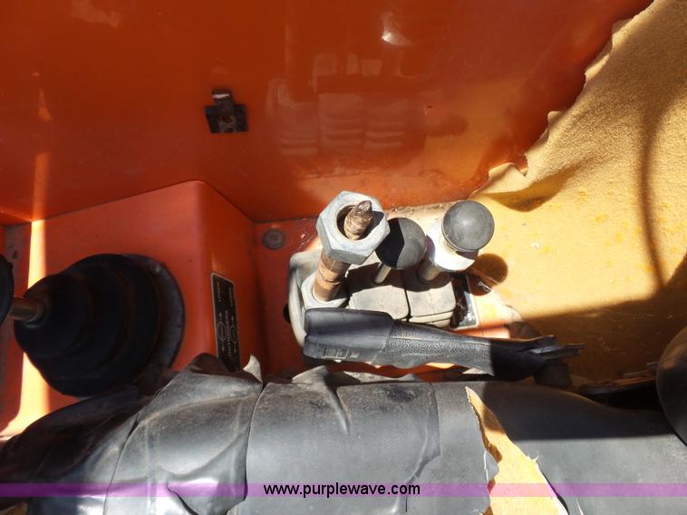 image for item K7000 2006 JLG Lull 1044C-54 Series II telehandler