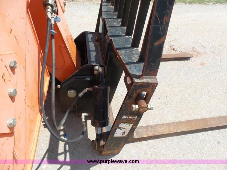 image for item K7000 2006 JLG Lull 1044C-54 Series II telehandler