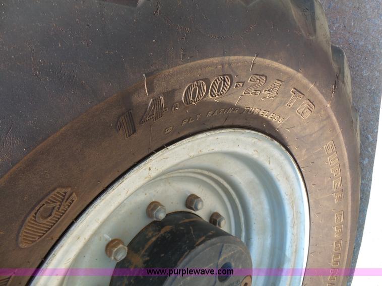 image for item K7000 2006 JLG Lull 1044C-54 Series II telehandler