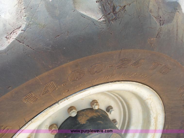 image for item K7000 2006 JLG Lull 1044C-54 Series II telehandler