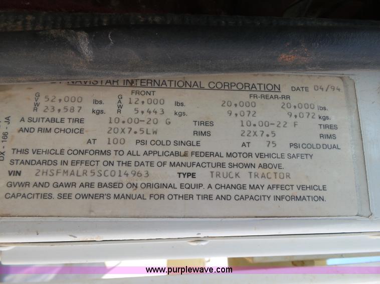 image for item K7007 1995 International 9200 tank truck