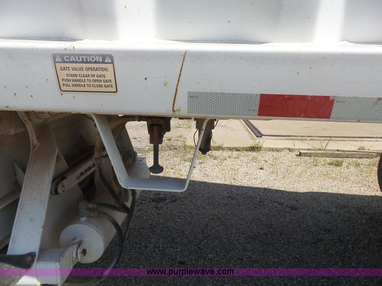 image for item K7008 2007 CPS bottom dump trailer