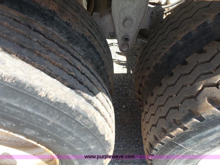 image for item K7008 2007 CPS bottom dump trailer