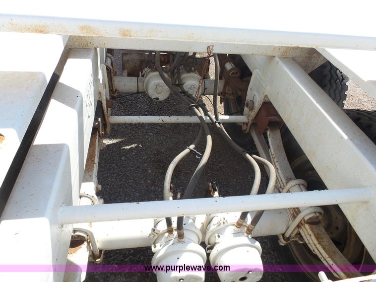 image for item K7009 2007 CPS SBD-240 bottom dump trailer