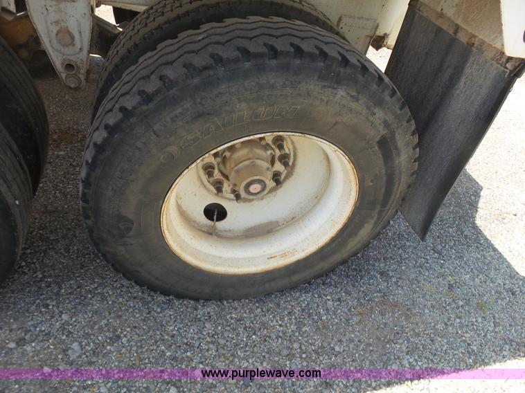 image for item K7009 2007 CPS SBD-240 bottom dump trailer