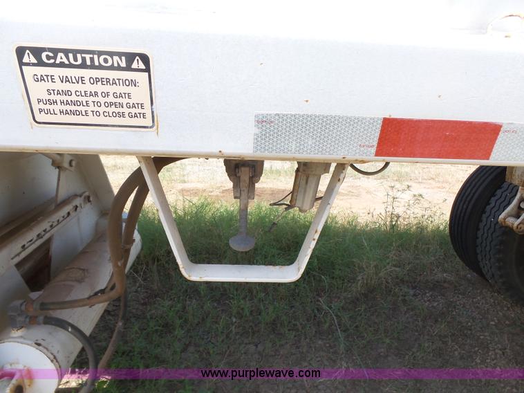 image for item K7013 2007 CPS SBD-240 bottom dump trailer