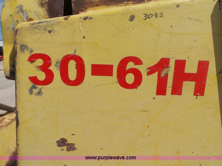 image for item K7014 1993 Komatsu D37P-5 dozer