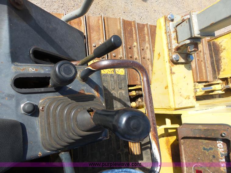 image for item K7014 1993 Komatsu D37P-5 dozer