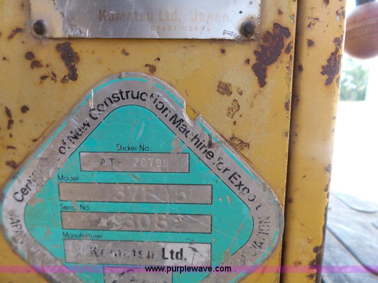 image for item K7014 1993 Komatsu D37P-5 dozer