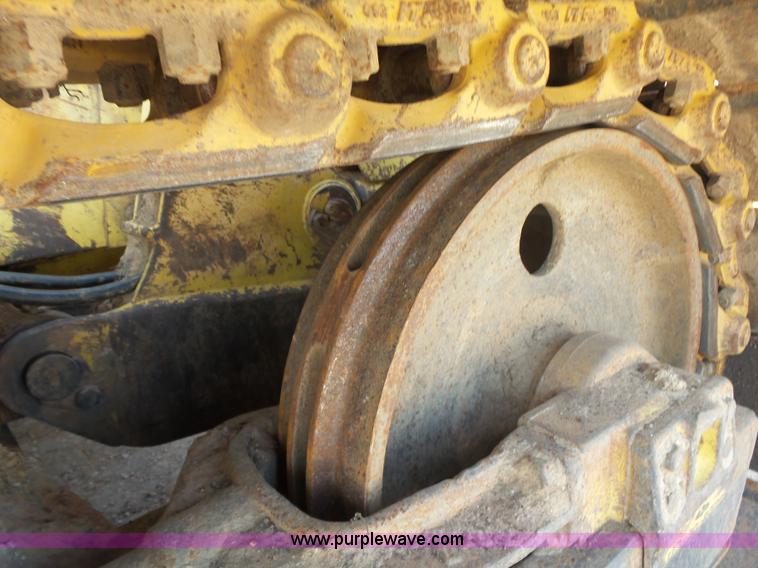 image for item K7014 1993 Komatsu D37P-5 dozer