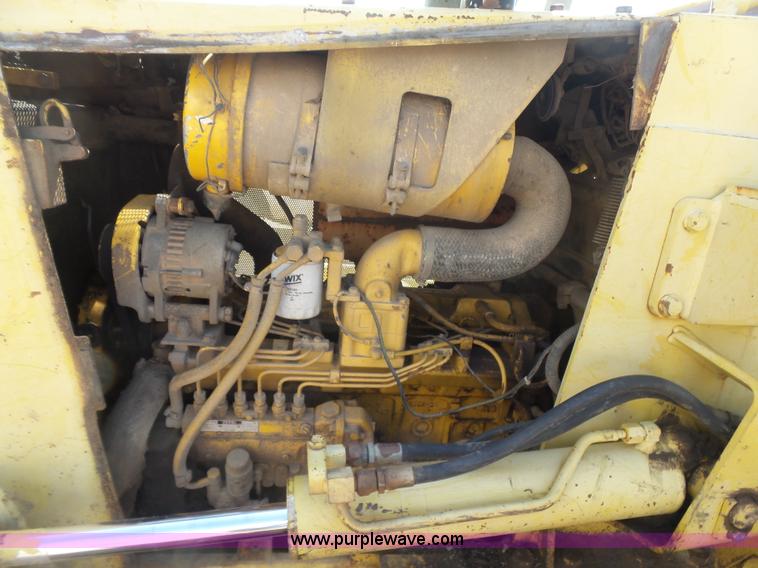 image for item K7014 1993 Komatsu D37P-5 dozer