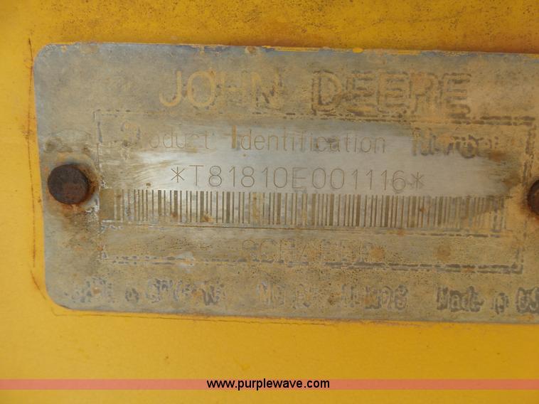 image for item K7015 2004 John Deere 1810E scraper