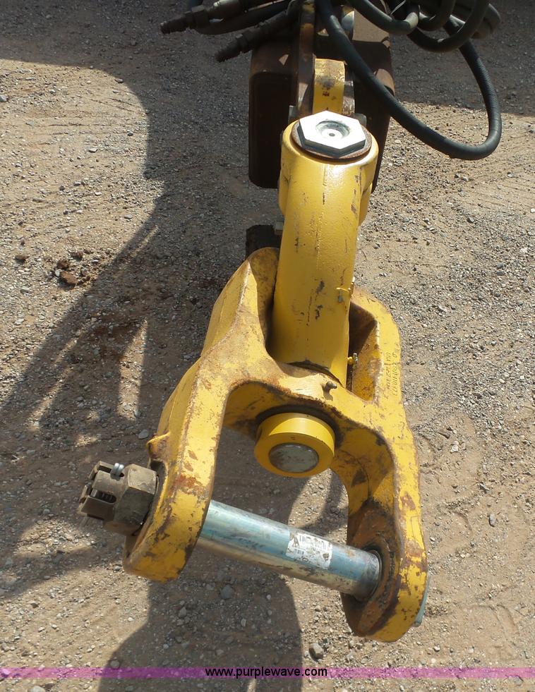 image for item K7015 2004 John Deere 1810E scraper