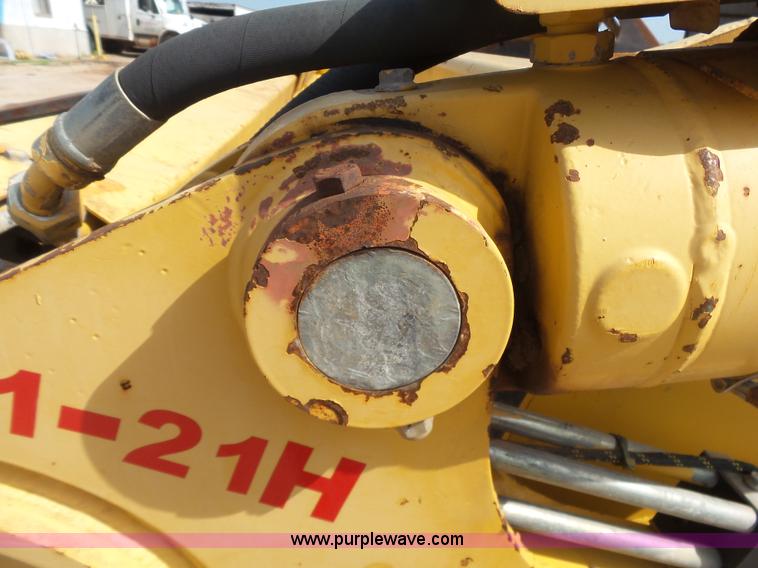 image for item K7015 2004 John Deere 1810E scraper