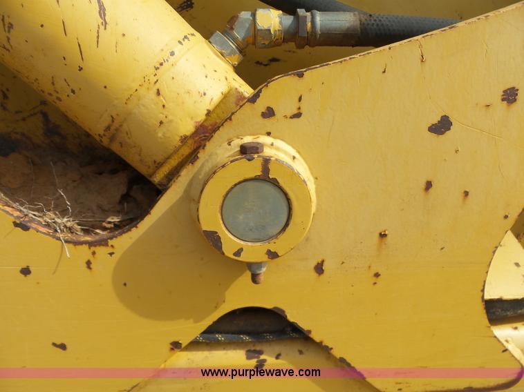 image for item K7015 2004 John Deere 1810E scraper