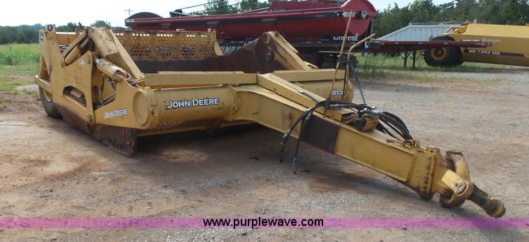 image for item K7016 2005 John Deere 1810E scraper
