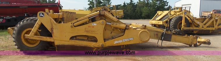 image for item K7016 2005 John Deere 1810E scraper