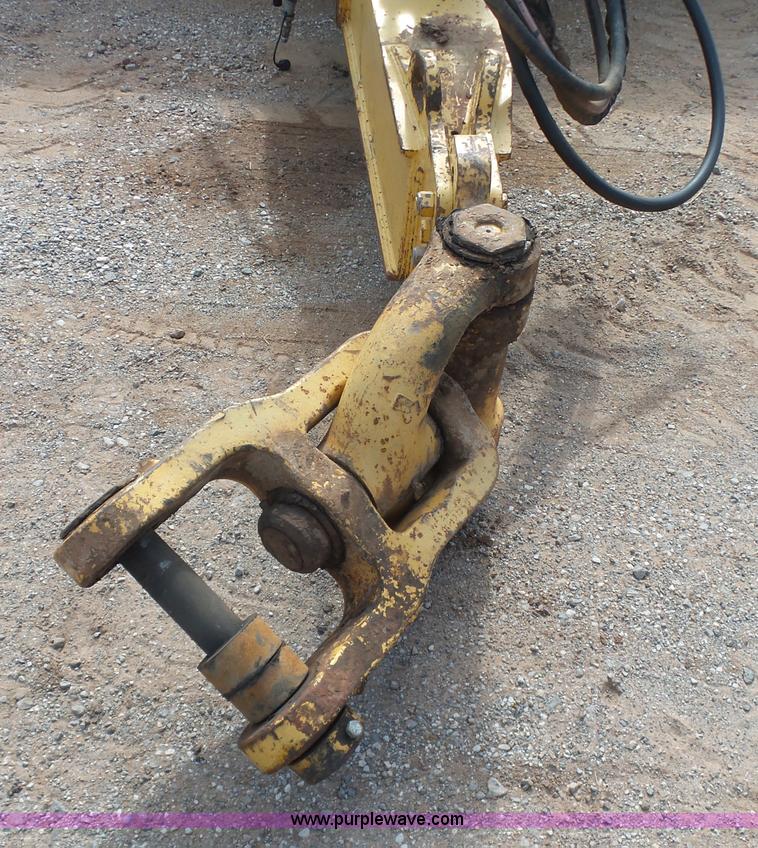 image for item K7016 2005 John Deere 1810E scraper