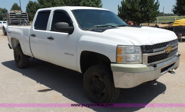 image for item K7022 2012 Chevrolet Silverado 2500HD LS Crew Cab pickup truck