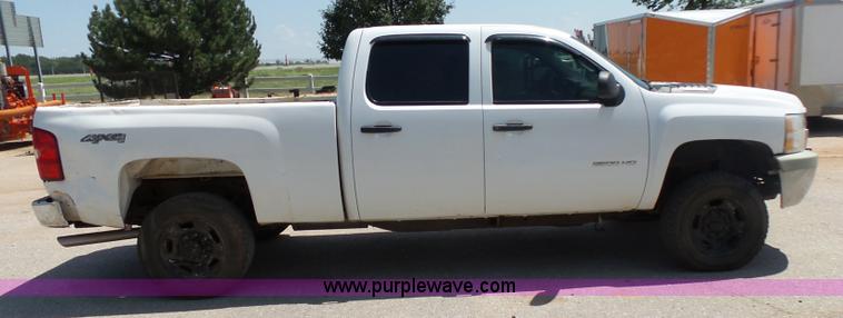 image for item K7022 2012 Chevrolet Silverado 2500HD LS Crew Cab pickup truck