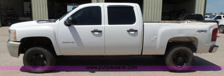 image for item K7022 2012 Chevrolet Silverado 2500HD LS Crew Cab pickup truck