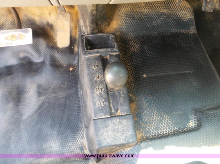 image for item K7022 2012 Chevrolet Silverado 2500HD LS Crew Cab pickup truck