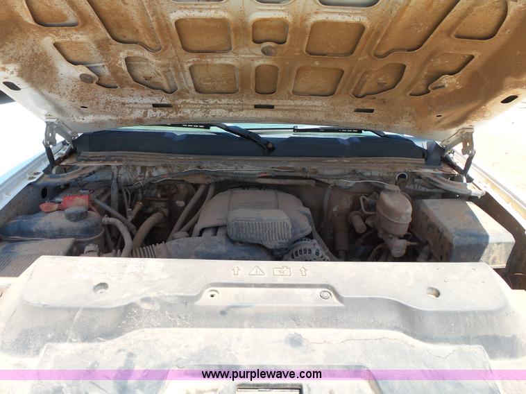 image for item K7022 2012 Chevrolet Silverado 2500HD LS Crew Cab pickup truck