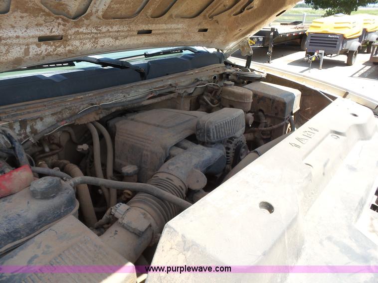 image for item K7022 2012 Chevrolet Silverado 2500HD LS Crew Cab pickup truck