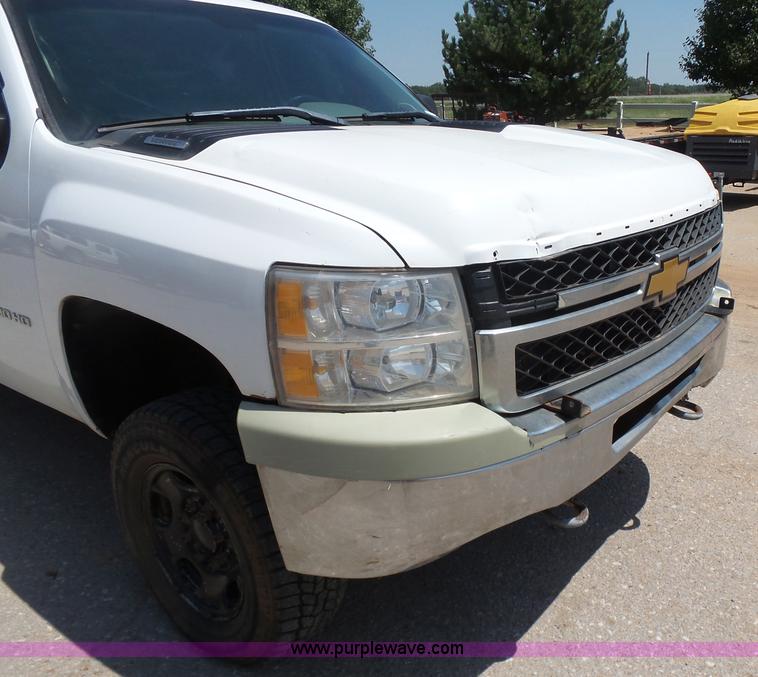 image for item K7022 2012 Chevrolet Silverado 2500HD LS Crew Cab pickup truck