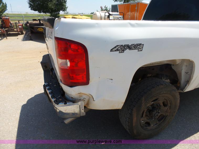 image for item K7022 2012 Chevrolet Silverado 2500HD LS Crew Cab pickup truck