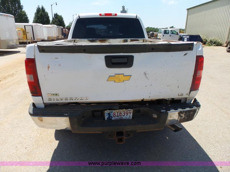 image for item K7022 2012 Chevrolet Silverado 2500HD LS Crew Cab pickup truck