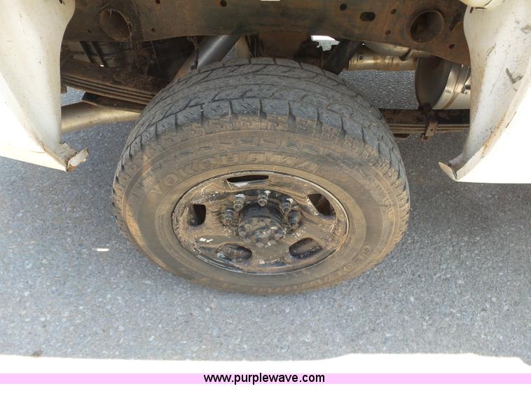 image for item K7022 2012 Chevrolet Silverado 2500HD LS Crew Cab pickup truck