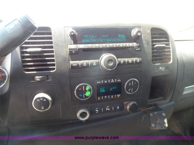 image for item K7023 2010 Chevrolet Silverado 2500HD LT Ext. Cab pickup truck