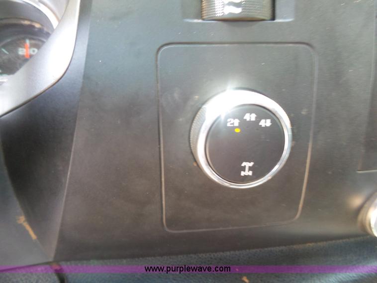 image for item K7023 2010 Chevrolet Silverado 2500HD LT Ext. Cab pickup truck