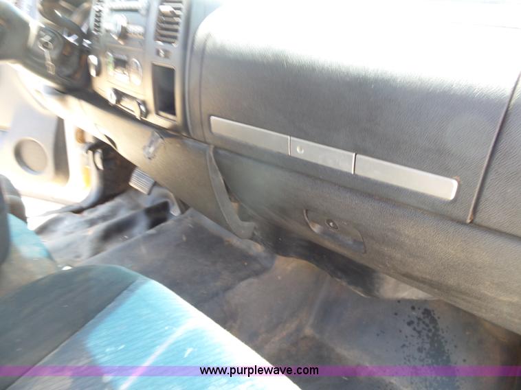 image for item K7023 2010 Chevrolet Silverado 2500HD LT Ext. Cab pickup truck