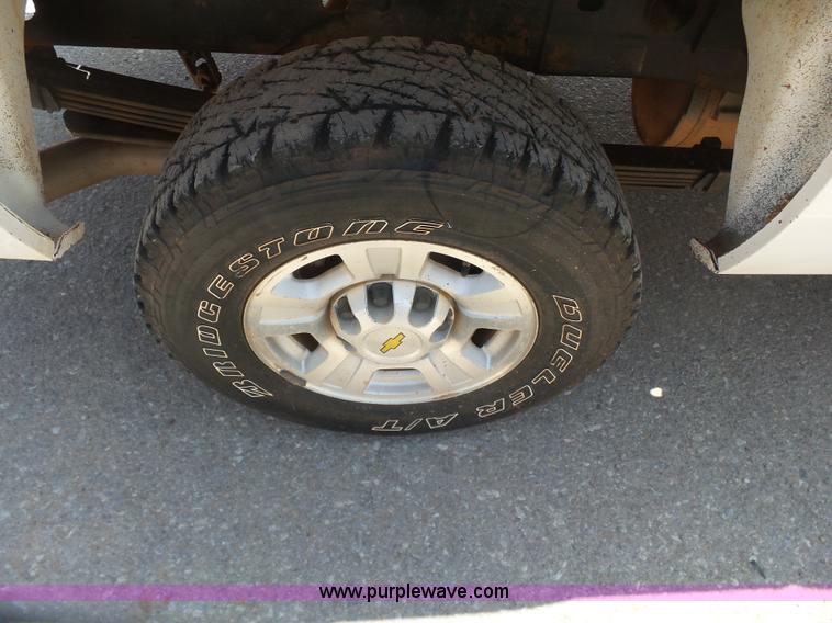 image for item K7023 2010 Chevrolet Silverado 2500HD LT Ext. Cab pickup truck