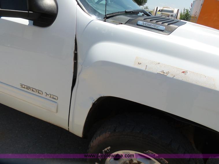 image for item K7023 2010 Chevrolet Silverado 2500HD LT Ext. Cab pickup truck