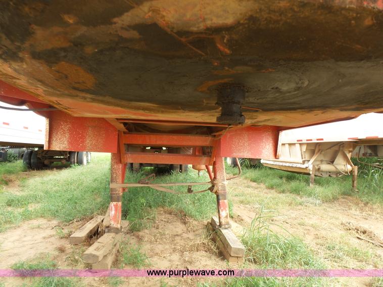 image for item K7024 2002 Dragon 6510GW vacuum trailer