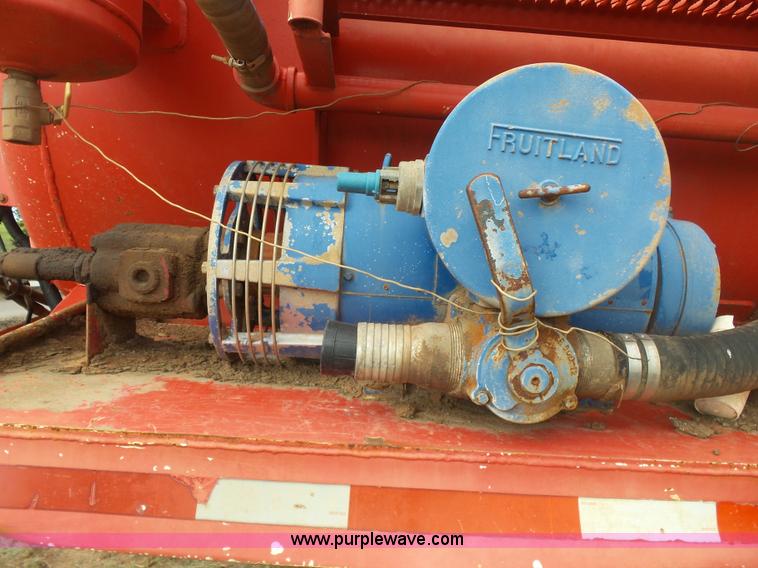 image for item K7024 2002 Dragon 6510GW vacuum trailer