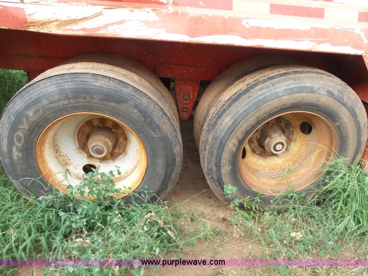 image for item K7024 2002 Dragon 6510GW vacuum trailer