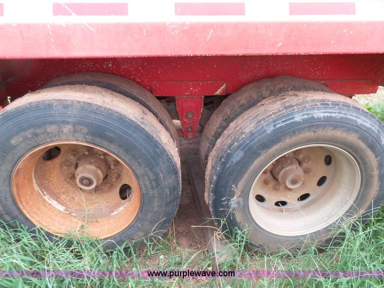 image for item K7024 2002 Dragon 6510GW vacuum trailer