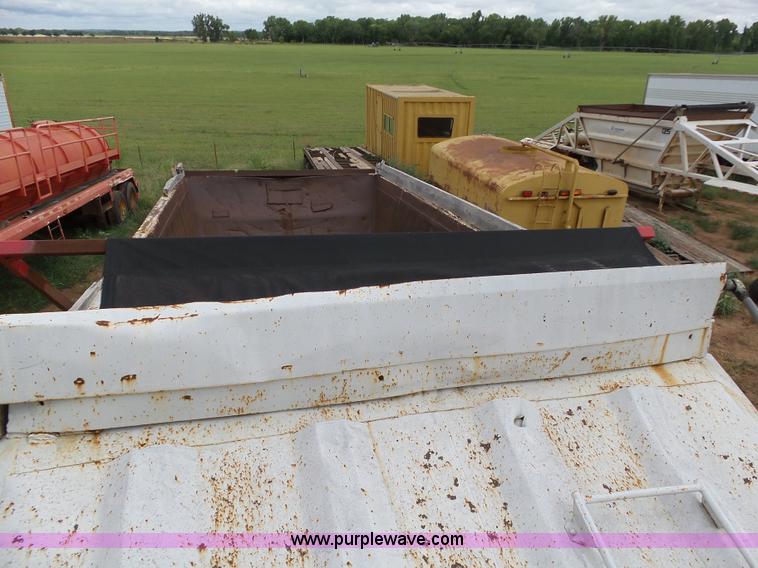 image for item K7025 1998 CPS bottom dump trailer