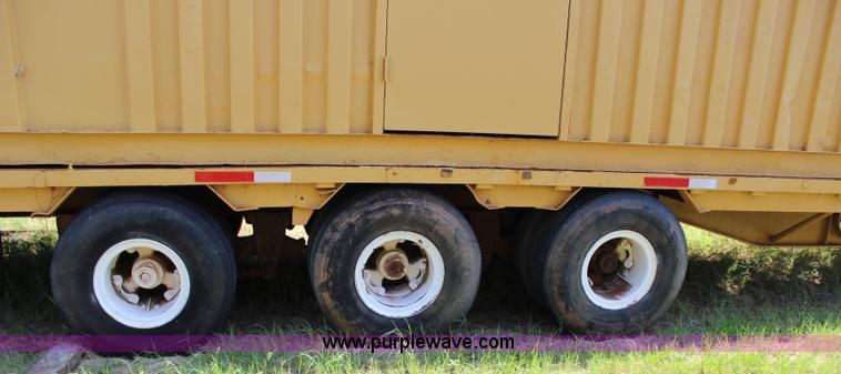 image for item K7028 1989 shop built trailer