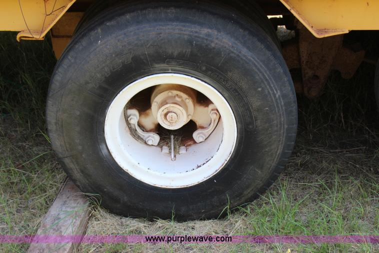 image for item K7028 1989 shop built trailer