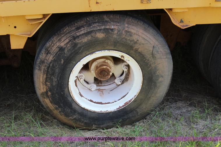 image for item K7028 1989 shop built trailer