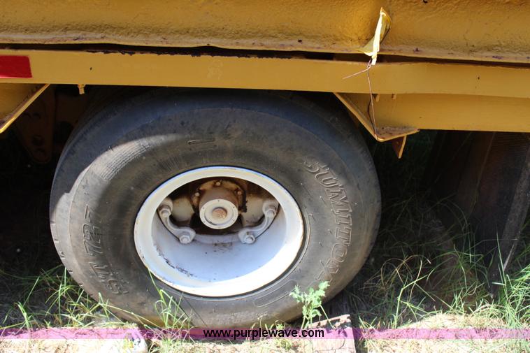 image for item K7028 1989 shop built trailer