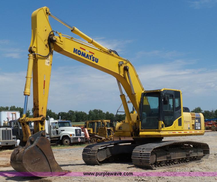 image for item K7030 2011 Komatsu PC220LC-8 excavator