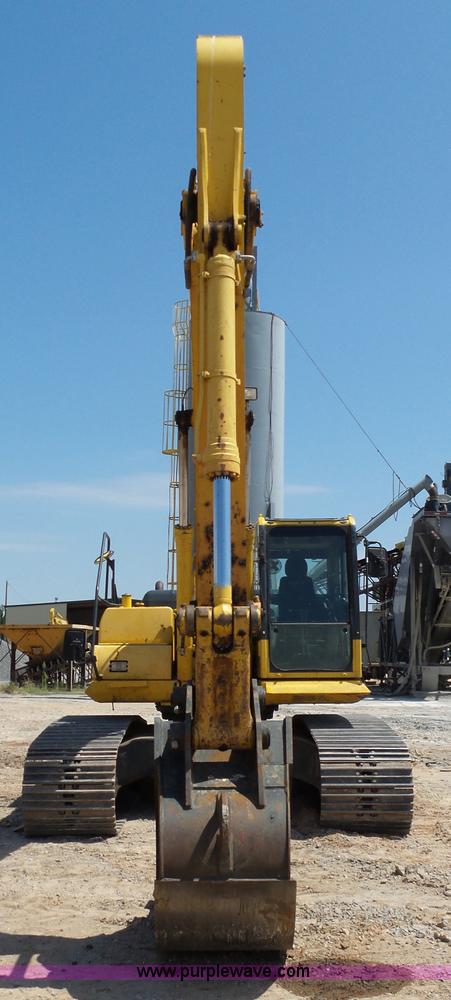 image for item K7030 2011 Komatsu PC220LC-8 excavator