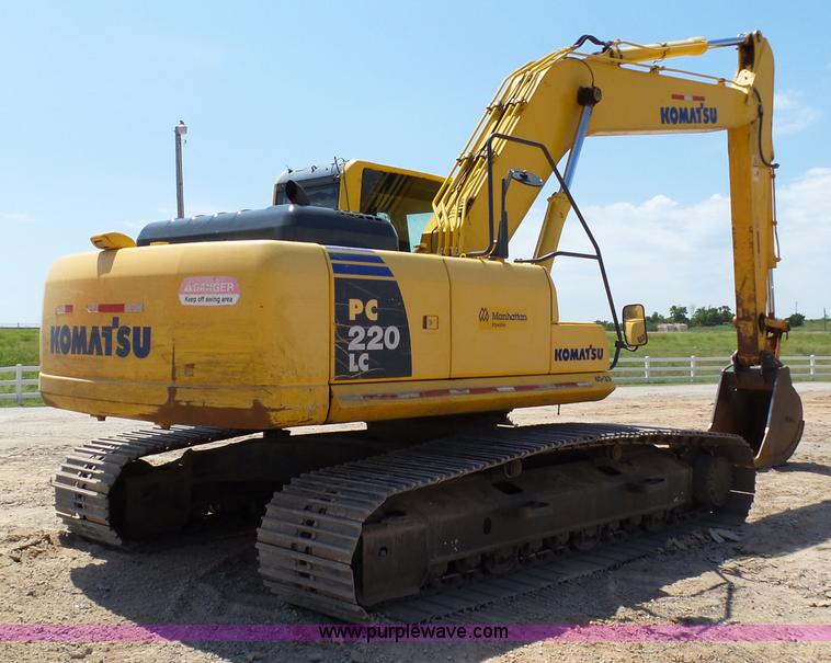 image for item K7030 2011 Komatsu PC220LC-8 excavator