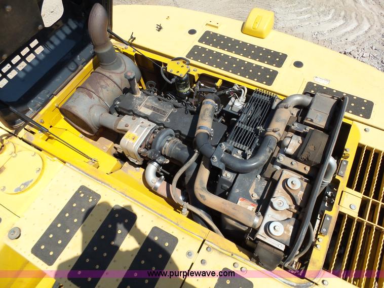 image for item K7030 2011 Komatsu PC220LC-8 excavator